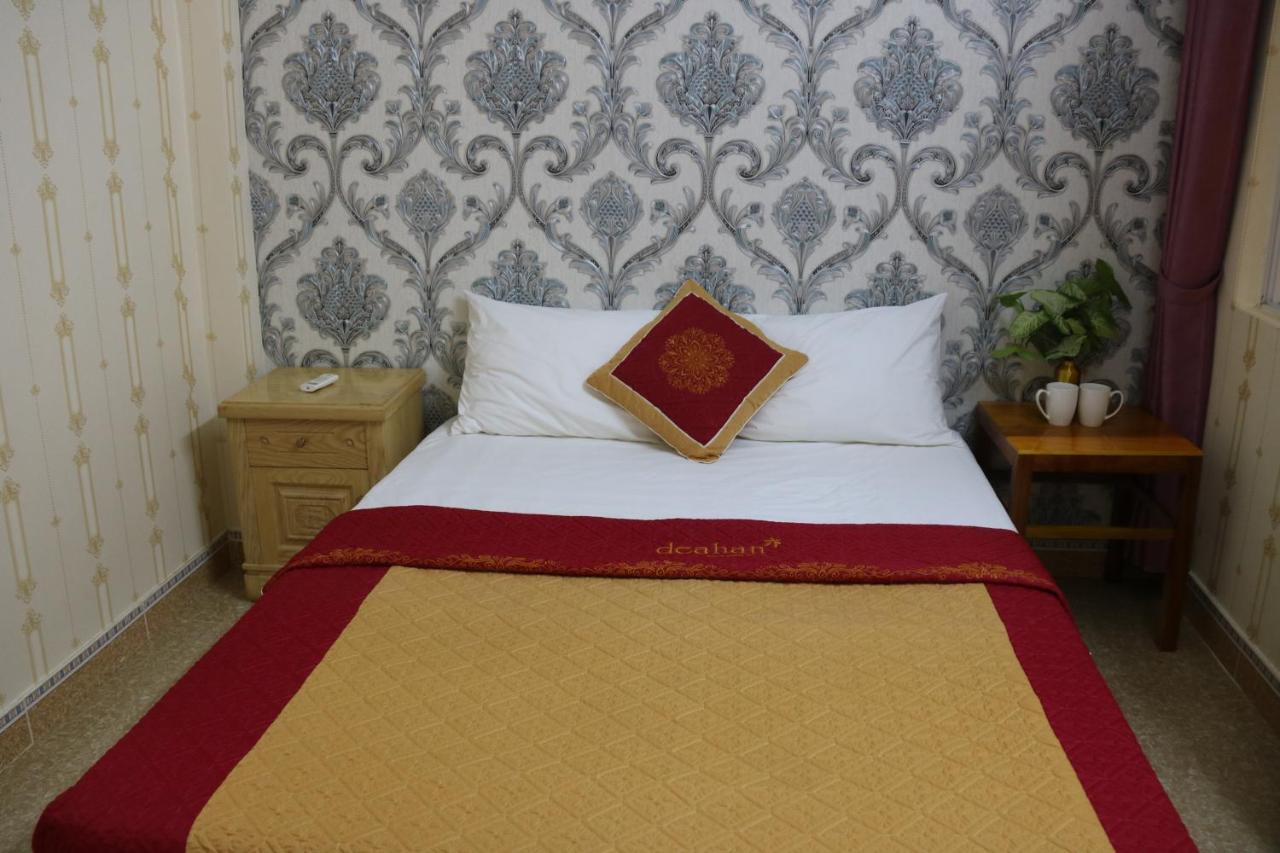 Thien Phu Hostel Фонгня Экстерьер фото